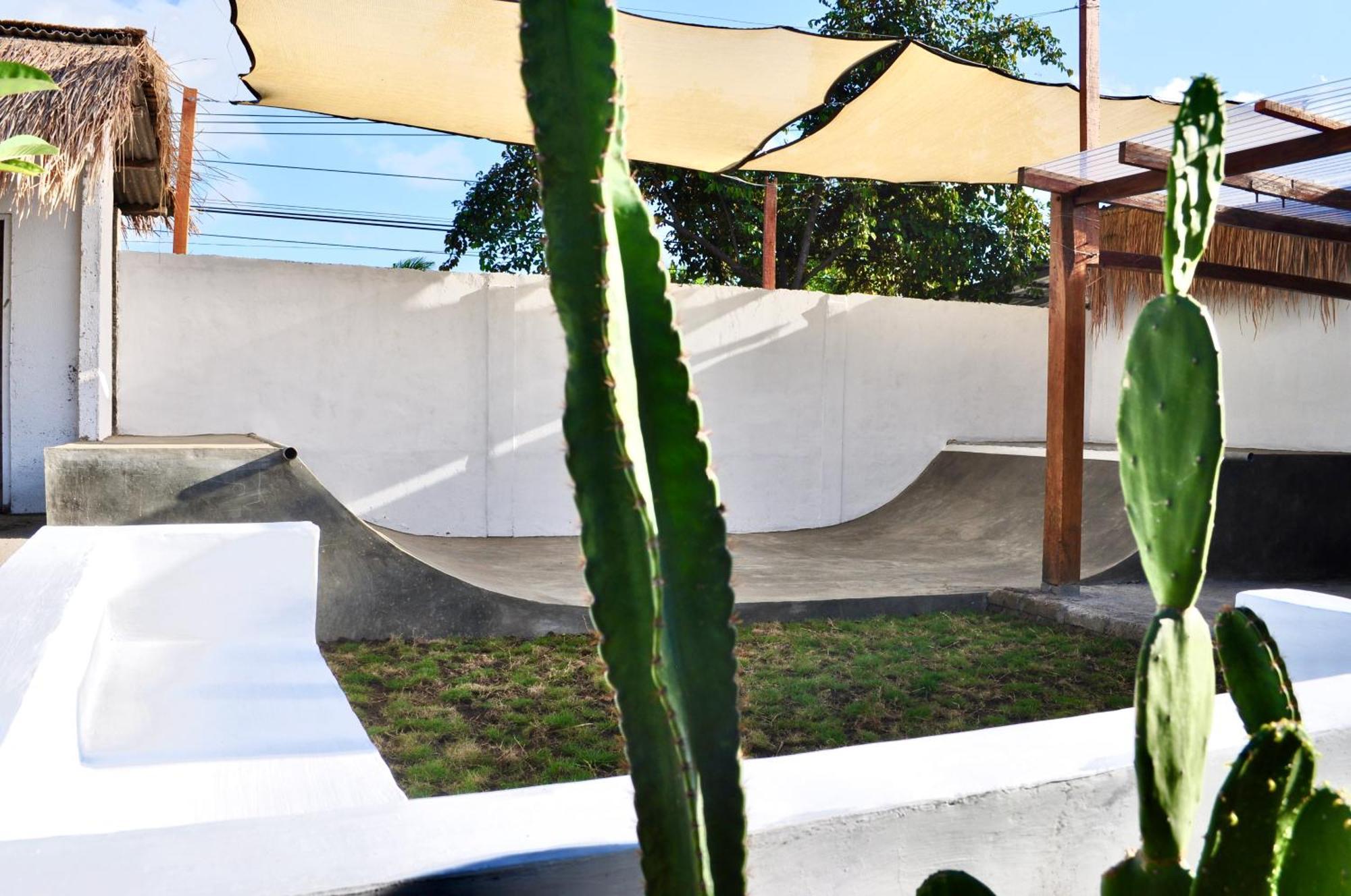 Ripbowl Guest House Selong Belanak Eksteriør bilde