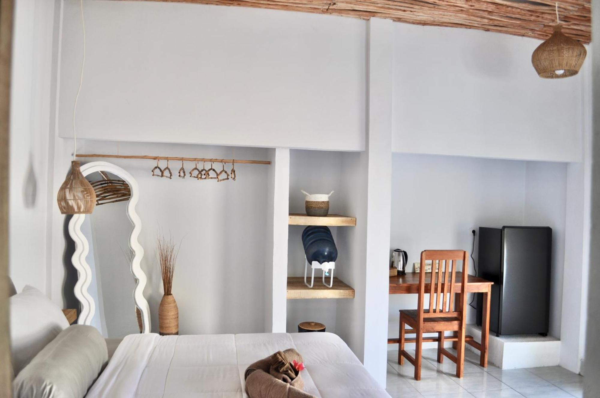 Ripbowl Guest House Selong Belanak Eksteriør bilde