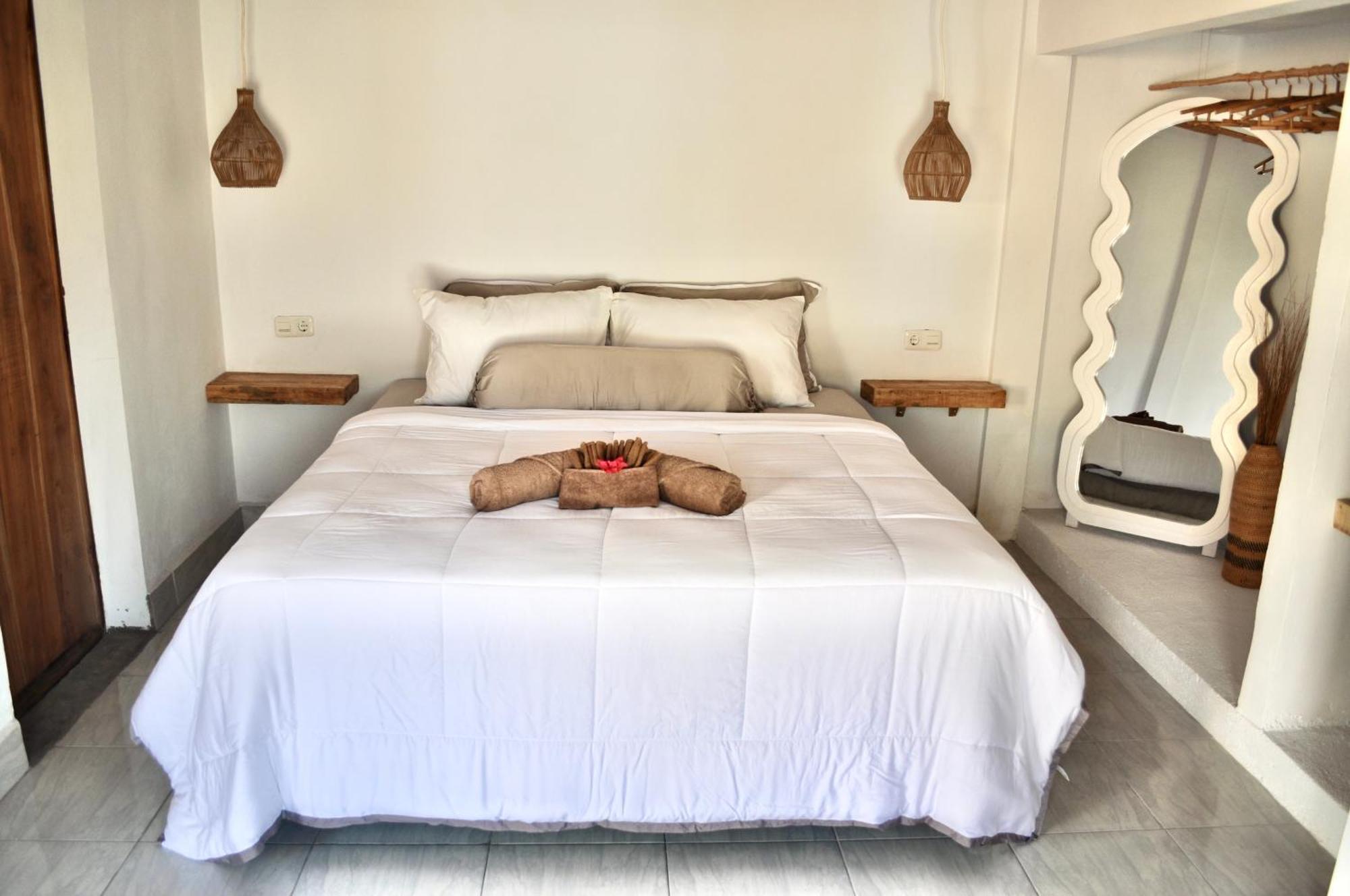 Ripbowl Guest House Selong Belanak Eksteriør bilde